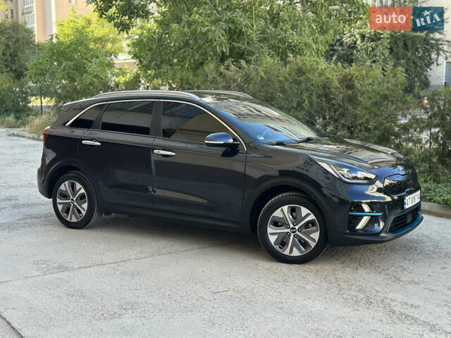 Киа Niro 2019 в Ивано-Франковске на Automoto.ua Синий Киа Niro, объемом двигателя 0 л и пробегом 155 тыс. км за 18650 $, фото 21 на Automoto.ua
