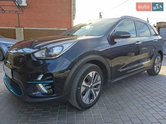 Синий Киа Niro, объемом двигателя 0 л и пробегом 164 тыс. км за 17500 $, фото 1 на Automoto.ua