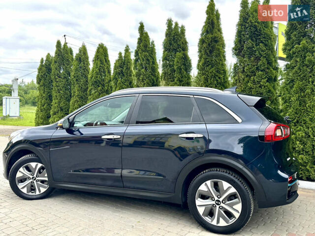 Синий Киа Niro, объемом двигателя 0 л и пробегом 88 тыс. км за 17777 $, фото 15 на Automoto.ua