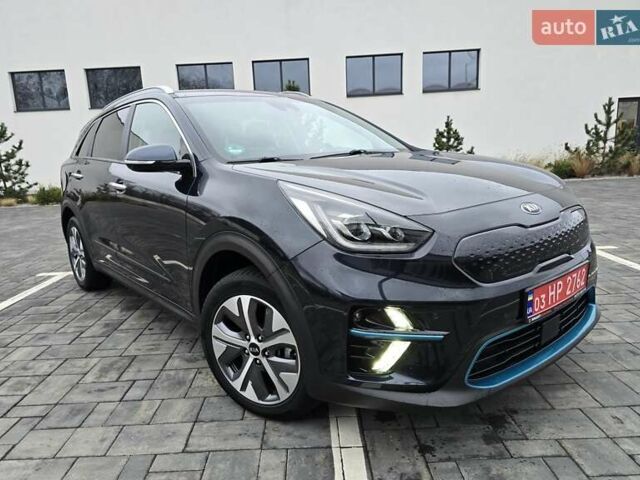 Синій Кіа Niro, об'ємом двигуна 0 л та пробігом 120 тис. км за 18770 $, фото 2 на Automoto.ua