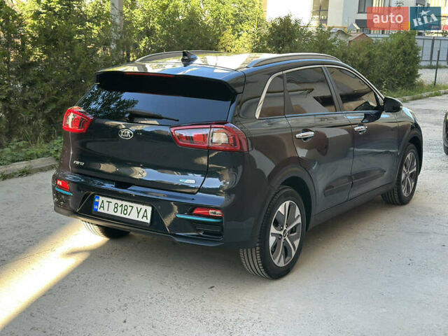 Киа Niro 2019 в Ивано-Франковске на Automoto.ua Синий Киа Niro, объемом двигателя 0 л и пробегом 155 тыс. км за 18650 $, фото 124 на Automoto.ua