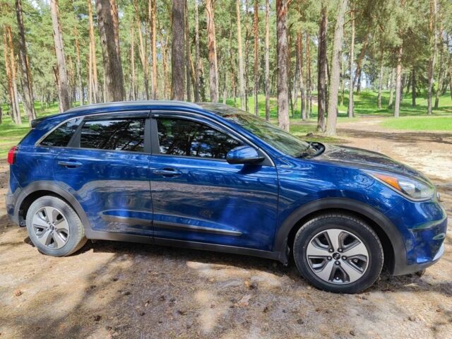 Синій Кіа Niro, об'ємом двигуна 0.16 л та пробігом 44 тис. км за 19500 $, фото 2 на Automoto.ua