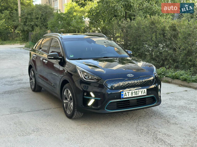Синий Киа Niro, объемом двигателя 0 л и пробегом 155 тыс. км за 18650 $, фото 50 на Automoto.ua