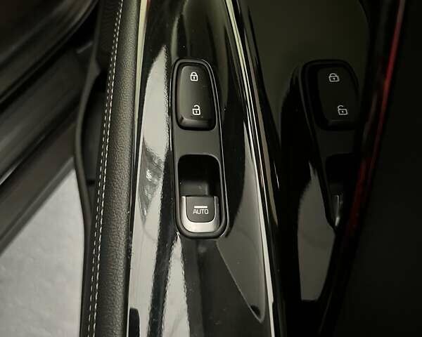 Синий Киа Niro, объемом двигателя 0 л и пробегом 137 тыс. км за 16500 $, фото 5 на Automoto.ua