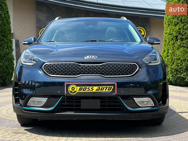Синій Кіа Niro, об'ємом двигуна 1.6 л та пробігом 92 тис. км за 19700 $, фото 1 на Automoto.ua