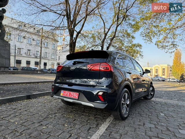 Синий Киа Niro, объемом двигателя 1.6 л и пробегом 52 тыс. км за 19800 $, фото 7 на Automoto.ua