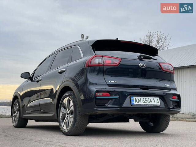 Синій Кіа Niro, об'ємом двигуна 0 л та пробігом 130 тис. км за 18455 $, фото 22 на Automoto.ua