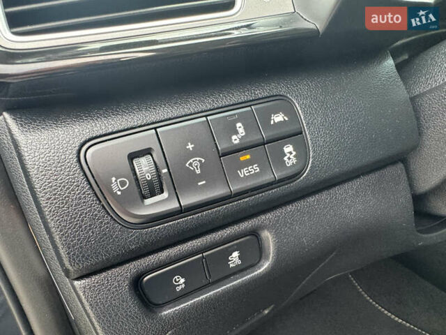 Синий Киа Niro, объемом двигателя 0 л и пробегом 88 тыс. км за 17777 $, фото 43 на Automoto.ua