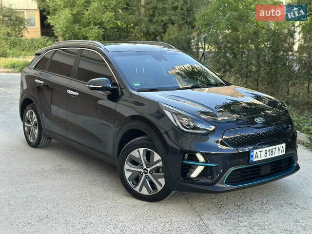 Киа Niro 2019 в Ивано-Франковске на Automoto.ua Синий Киа Niro, объемом двигателя 0 л и пробегом 155 тыс. км за 18650 $, фото 13 на Automoto.ua