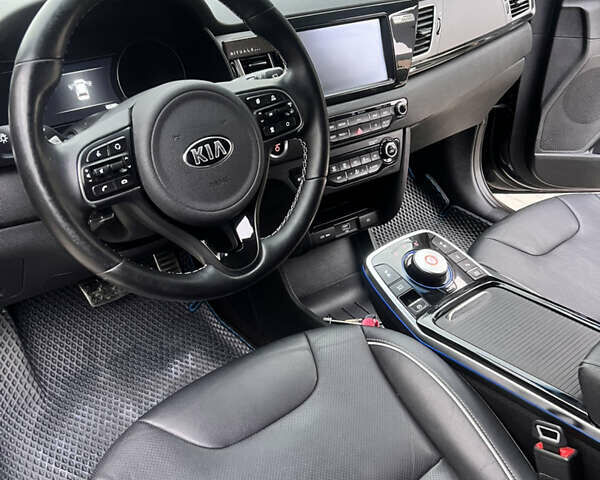 Синій Кіа Niro, об'ємом двигуна 0 л та пробігом 65 тис. км за 18500 $, фото 14 на Automoto.ua