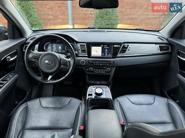 Киа Niro 2019 в Коломые на Automoto.ua Синий Киа Niro, объемом двигателя 0 л и пробегом 127 тыс. км за 16999 $, фото 12 на Automoto.ua