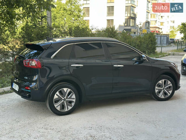 Киа Niro 2019 в Ивано-Франковске на Automoto.ua Синий Киа Niro, объемом двигателя 0 л и пробегом 155 тыс. км за 18650 $, фото 17 на Automoto.ua