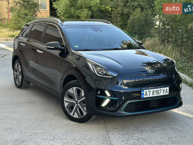 Киа Niro 2019 в Ивано-Франковске на Automoto.ua Синий Киа Niro, объемом двигателя 0 л и пробегом 155 тыс. км за 18650 $, фото 4 на Automoto.ua