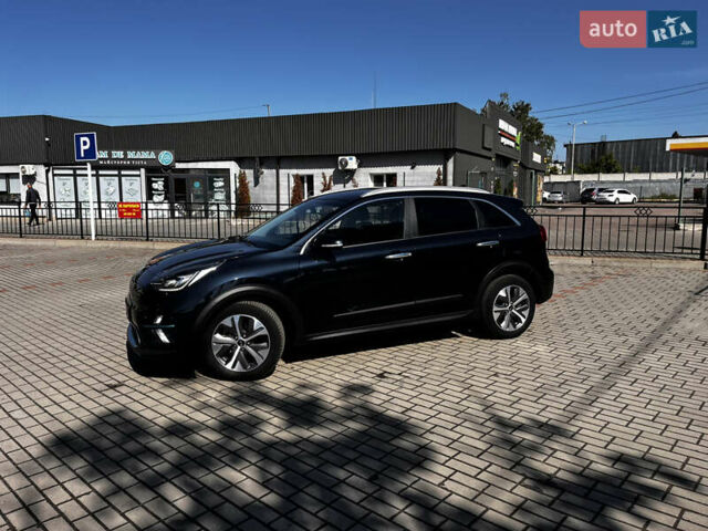 Синий Киа Niro, объемом двигателя 0 л и пробегом 64 тыс. км за 20550 $, фото 4 на Automoto.ua