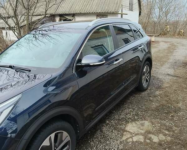 Синий Киа Niro, объемом двигателя 0 л и пробегом 132 тыс. км за 17000 $, фото 10 на Automoto.ua