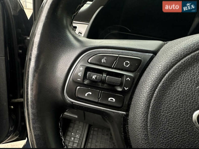Синій Кіа Niro, об'ємом двигуна 0 л та пробігом 83 тис. км за 18700 $, фото 27 на Automoto.ua