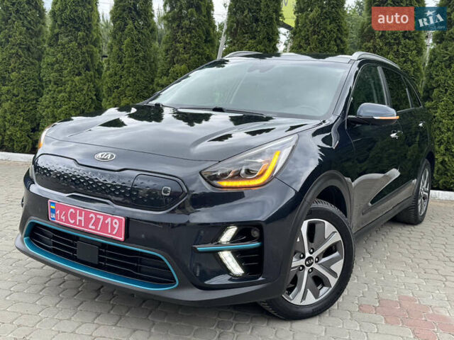 Синий Киа Niro, объемом двигателя 0 л и пробегом 88 тыс. км за 17777 $, фото 4 на Automoto.ua