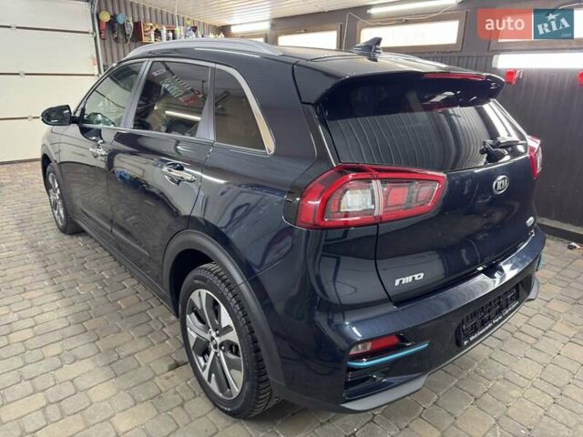 Синий Киа Niro, объемом двигателя 0 л и пробегом 74 тыс. км за 17799 $, фото 3 на Automoto.ua