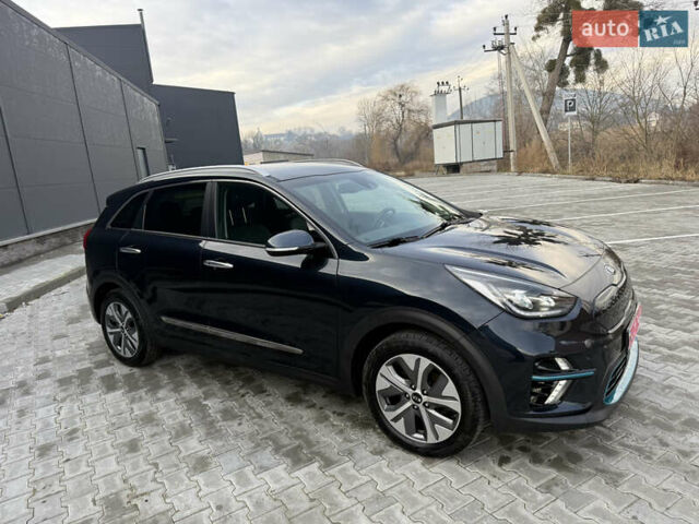 Синий Киа Niro, объемом двигателя 0 л и пробегом 168 тыс. км за 16800 $, фото 4 на Automoto.ua