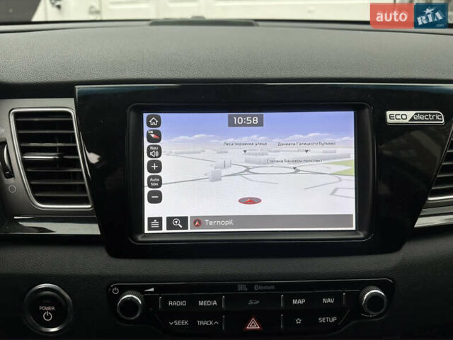 Синій Кіа Niro, об'ємом двигуна 0 л та пробігом 83 тис. км за 18700 $, фото 30 на Automoto.ua