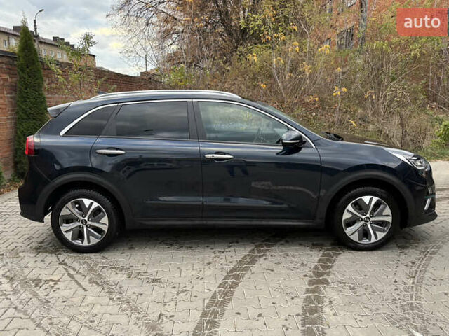 Киа Niro 2019 в Коломые на Automoto.ua Синий Киа Niro, объемом двигателя 0 л и пробегом 127 тыс. км за 16999 $, фото 6 на Automoto.ua