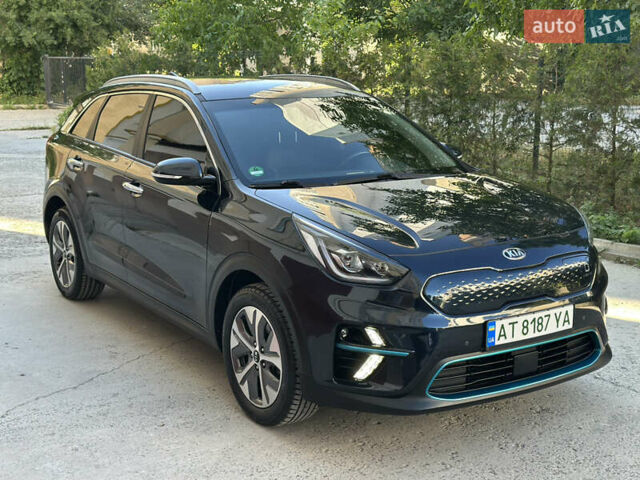 Синий Киа Niro, объемом двигателя 0 л и пробегом 155 тыс. км за 18650 $, фото 121 на Automoto.ua