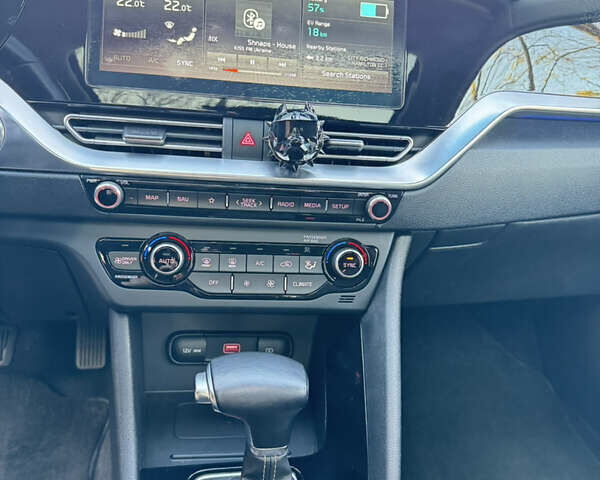 Синий Киа Niro, объемом двигателя 1.6 л и пробегом 52 тыс. км за 19800 $, фото 33 на Automoto.ua