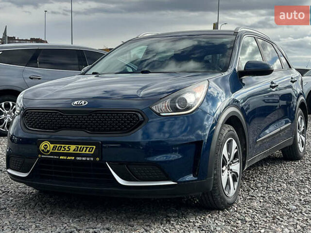 Синий Киа Niro, объемом двигателя 1.58 л и пробегом 91 тыс. км за 17650 $, фото 2 на Automoto.ua