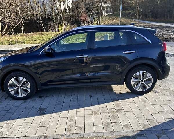 Синий Киа Niro, объемом двигателя 0 л и пробегом 182 тыс. км за 17500 $, фото 8 на Automoto.ua