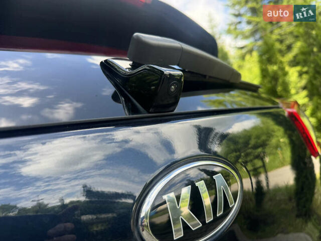 Синій Кіа Niro, об'ємом двигуна 0 л та пробігом 145 тис. км за 16999 $, фото 26 на Automoto.ua