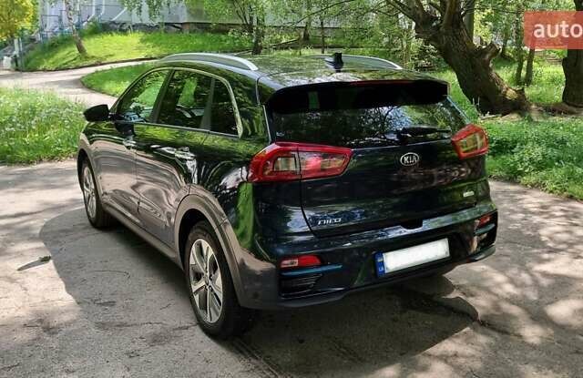 Синий Киа Niro, объемом двигателя 0 л и пробегом 131 тыс. км за 18400 $, фото 4 на Automoto.ua