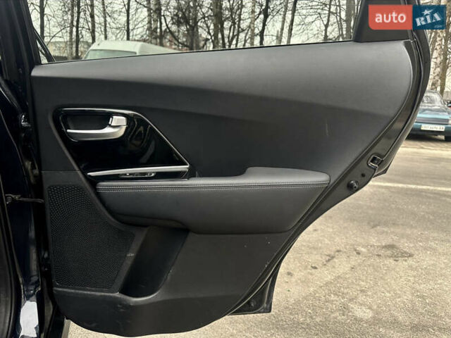 Синій Кіа Niro, об'ємом двигуна 0 л та пробігом 83 тис. км за 18700 $, фото 49 на Automoto.ua