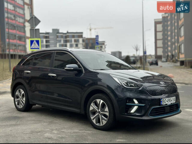 Синій Кіа Niro, об'ємом двигуна 0 л та пробігом 83 тис. км за 18700 $, фото 3 на Automoto.ua