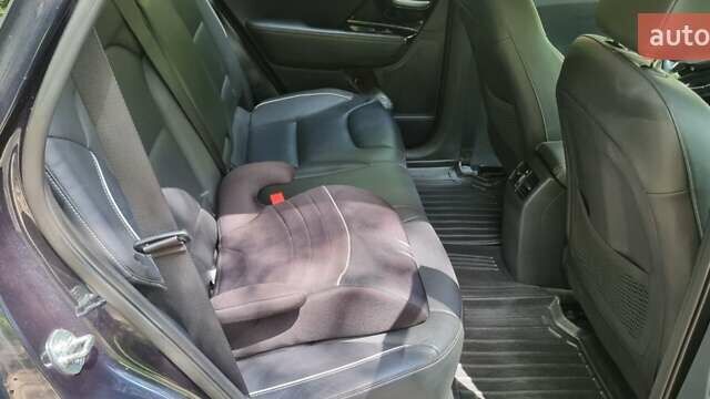 Синий Киа Niro, объемом двигателя 0 л и пробегом 131 тыс. км за 18400 $, фото 19 на Automoto.ua