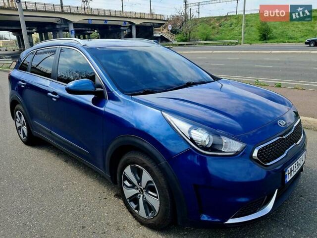 Синий Киа Niro, объемом двигателя 1.58 л и пробегом 371 тыс. км за 14000 $, фото 7 на Automoto.ua