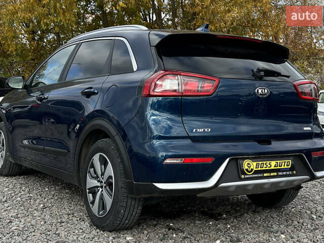 Синий Киа Niro, объемом двигателя 1.58 л и пробегом 91 тыс. км за 17650 $, фото 3 на Automoto.ua