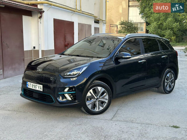 Синий Киа Niro, объемом двигателя 0 л и пробегом 155 тыс. км за 18650 $, фото 31 на Automoto.ua