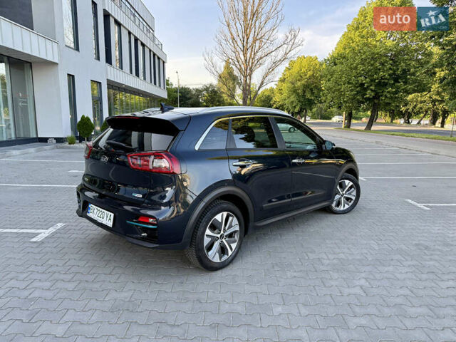 Киа Niro 2019 в Ровно на Automoto.ua Синий Киа Niro, объемом двигателя 0 л и пробегом 187 тыс. км за 17600 $, фото 1 на Automoto.ua