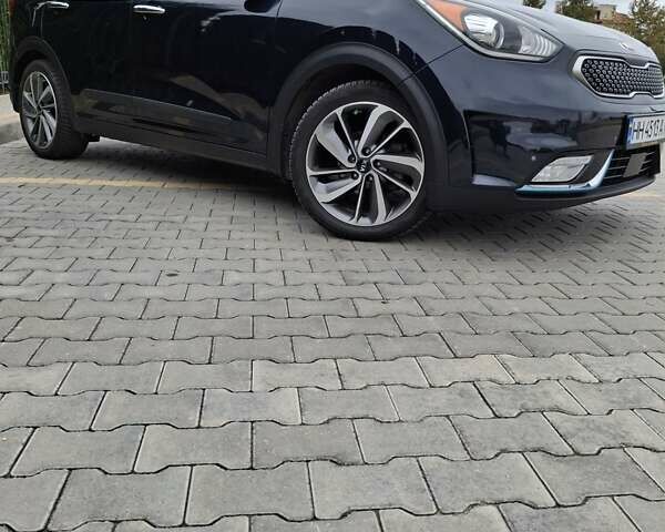 Синій Кіа Niro, об'ємом двигуна 1.58 л та пробігом 67 тис. км за 17800 $, фото 7 на Automoto.ua
