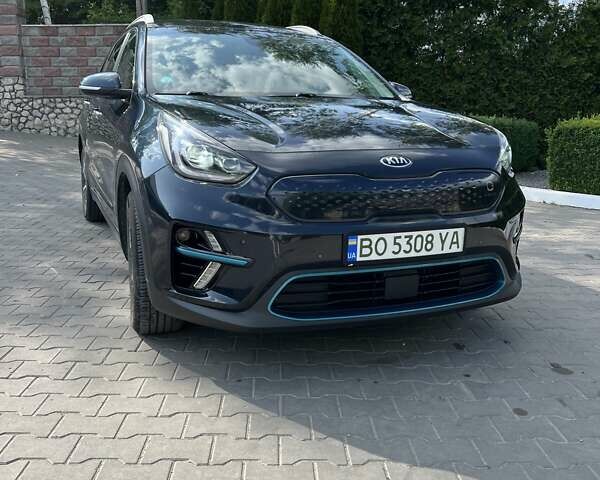 Синий Киа Niro, объемом двигателя 0 л и пробегом 163 тыс. км за 17782 $, фото 2 на Automoto.ua