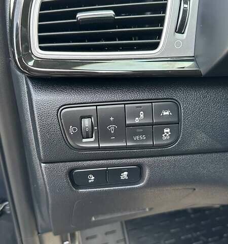 Киа Niro 2019 в Харькове на Automoto.ua Синий Киа Niro, объемом двигателя 0 л и пробегом 132 тыс. км за 18400 $, фото 20 на Automoto.ua