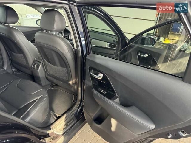 Синий Киа Niro, объемом двигателя 0 л и пробегом 74 тыс. км за 17799 $, фото 21 на Automoto.ua