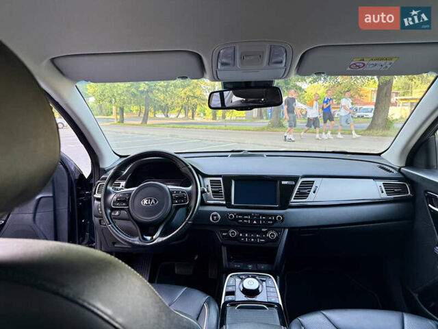 Киа Niro 2019 в Ровно на Automoto.ua Синий Киа Niro, объемом двигателя 0 л и пробегом 187 тыс. км за 17600 $, фото 33 на Automoto.ua