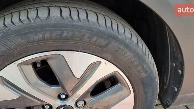 Синий Киа Niro, объемом двигателя 0 л и пробегом 131 тыс. км за 18400 $, фото 9 на Automoto.ua