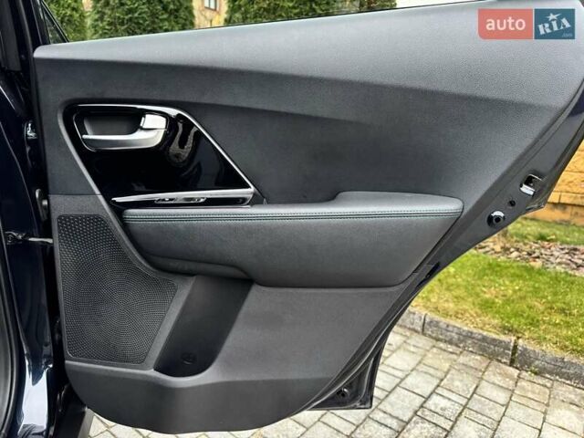 Синий Киа Niro, объемом двигателя 0 л и пробегом 172 тыс. км за 17150 $, фото 16 на Automoto.ua