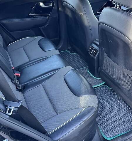 Синий Киа Niro, объемом двигателя 0 л и пробегом 182 тыс. км за 17500 $, фото 12 на Automoto.ua