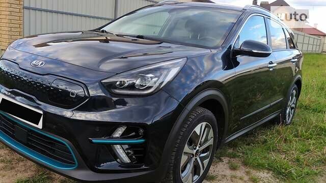 Синій Кіа Niro, об'ємом двигуна 0 л та пробігом 136 тис. км за 18300 $, фото 1 на Automoto.ua