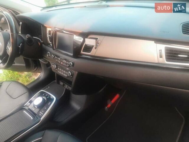 Синий Киа Niro, объемом двигателя 0 л и пробегом 128 тыс. км за 17800 $, фото 63 на Automoto.ua