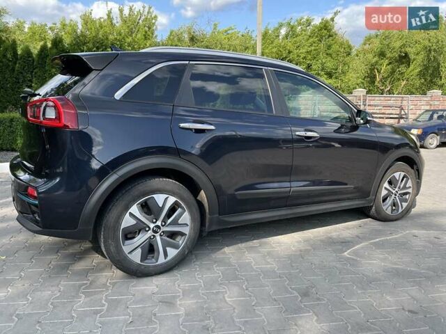 Синий Киа Niro, объемом двигателя 0 л и пробегом 163 тыс. км за 17782 $, фото 3 на Automoto.ua