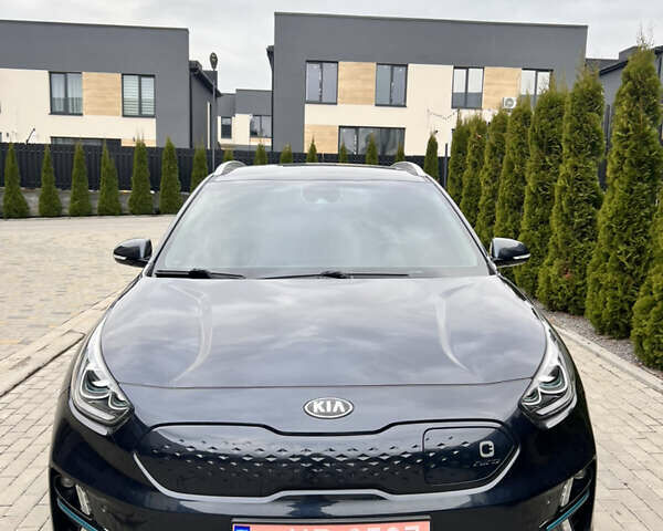 Синій Кіа Niro, об'ємом двигуна 0 л та пробігом 65 тис. км за 18500 $, фото 5 на Automoto.ua